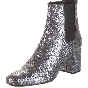 Saint Laurent Chelsea Boots